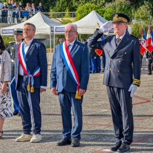 Daniel Grenon, député de l’Yonne, aux côtés du maire d’Auxerre et du préfet lors d’une cérémonie patriotique